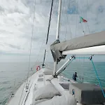 Stay In A Boat - Algarve