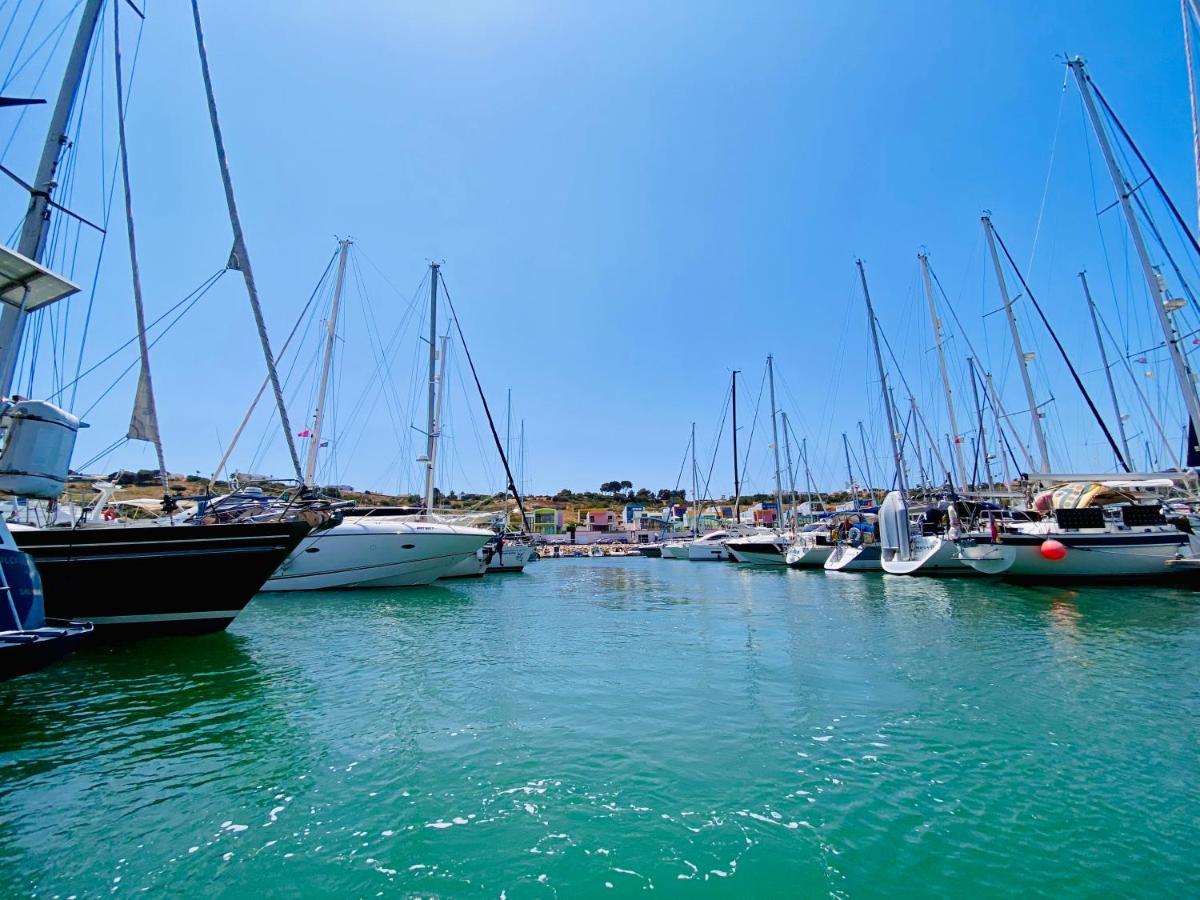 Botel In A Boat - Algarve *