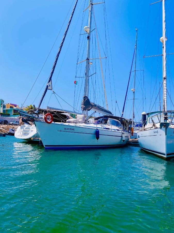 Botel In A Boat - Algarve *